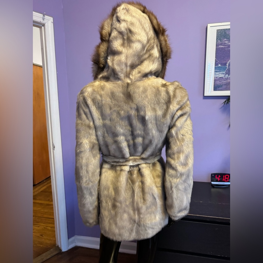 Luxurious Italian Baluchi Tan Mink and sable fur hood jacket coat - Picture 9 of 17